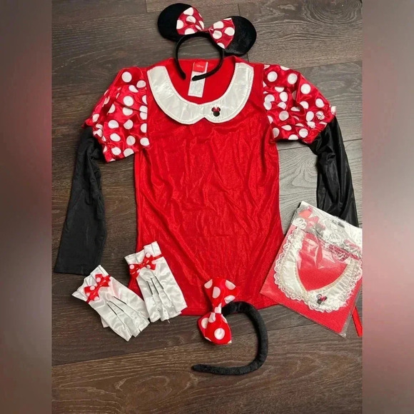 Minnie Mouse long sleeve shirt with accessories Size M/L - Picture 5 of 5